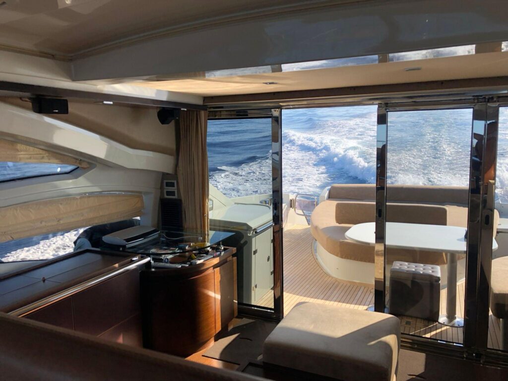 AZIMUT 62S gallery image 7