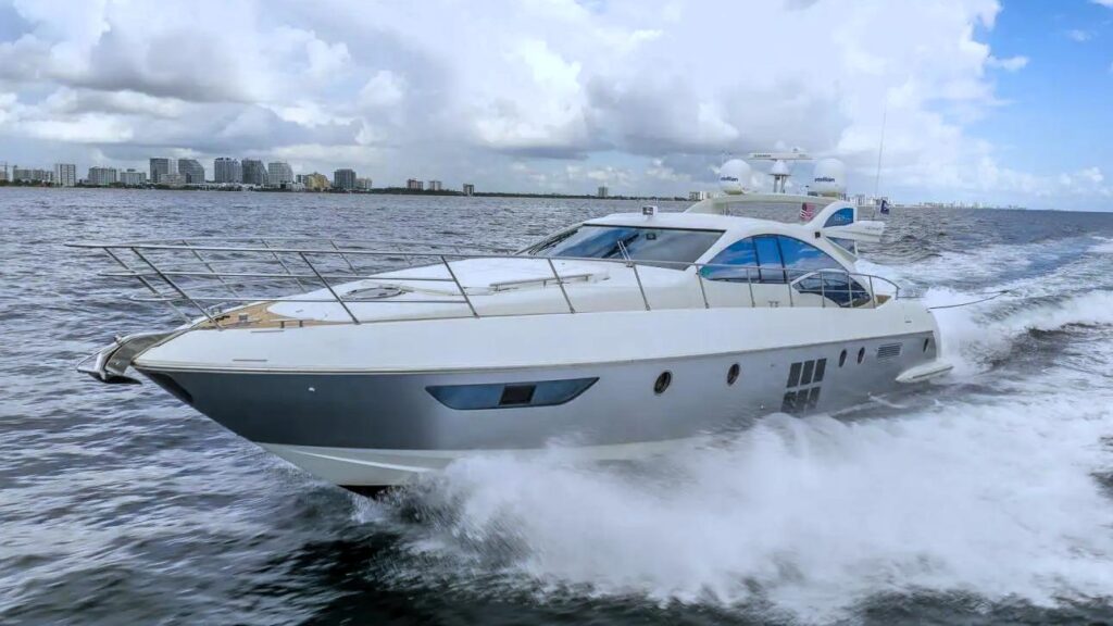 AZIMUT 62S gallery image 3