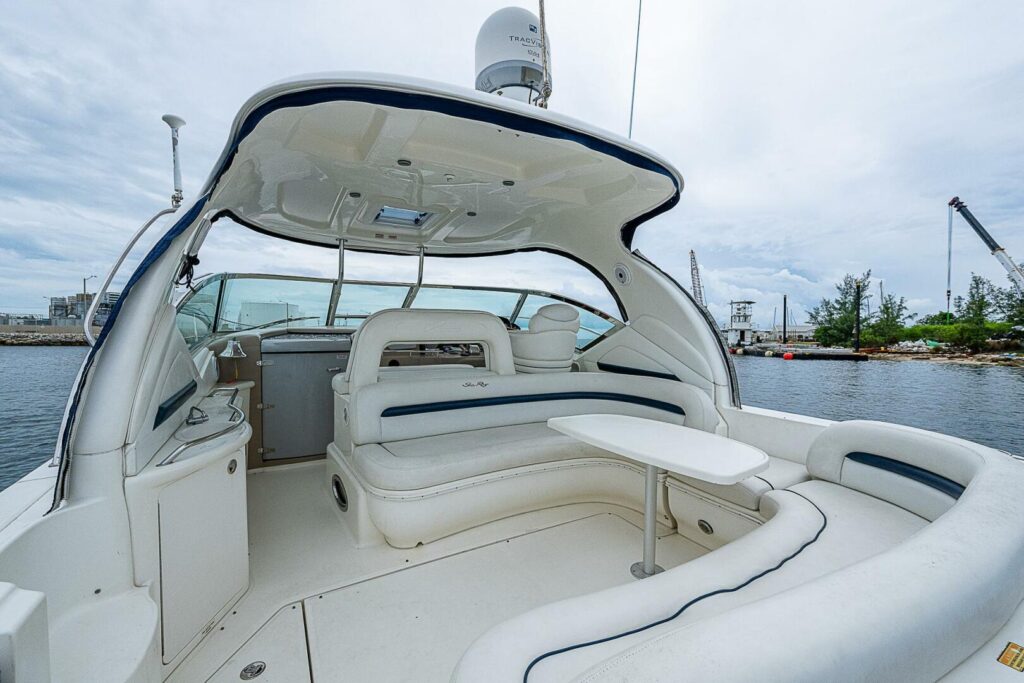 SeaRay 500 Sundancer gallery image 3