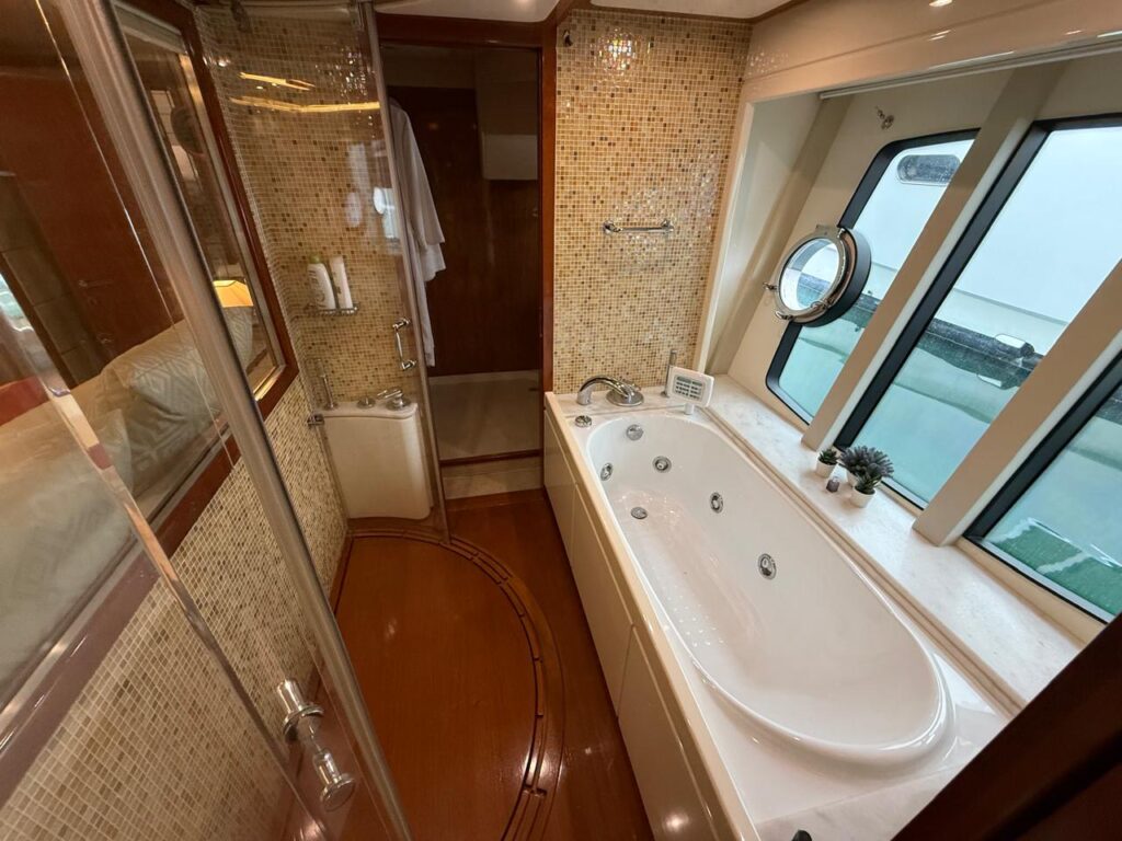 SeaRay 500 Sundancer gallery image 12