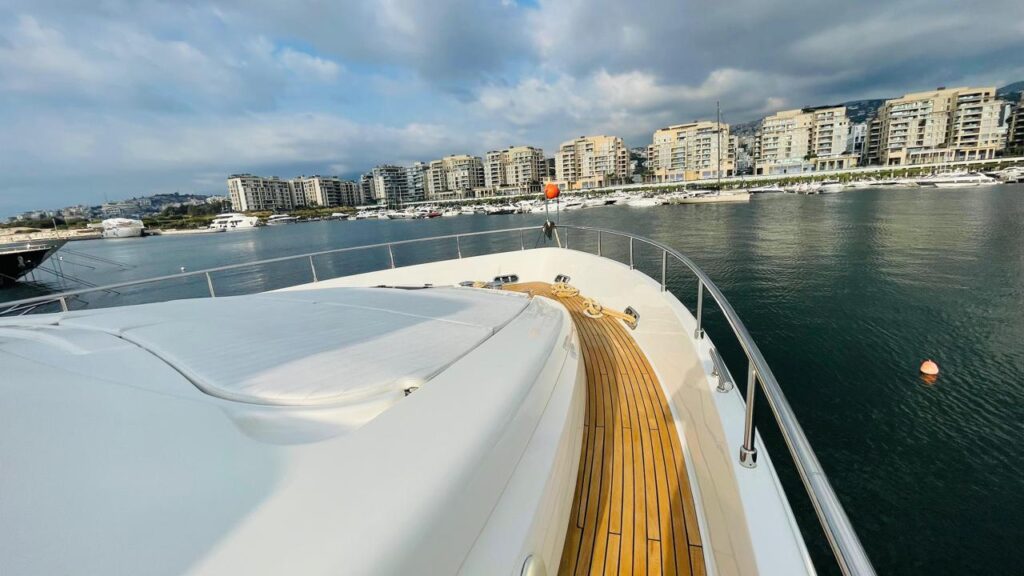 Ferretti 881 2006 gallery image 5